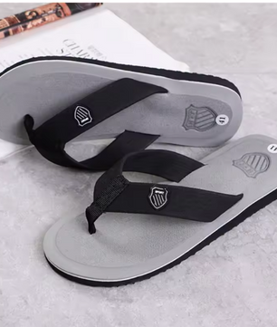 Men's Casual Flip Flops Fashion Beach Shoes Men Summer Non-Slip Flat Slides Mens Slippers Indoor House Shoes Man Male Slipper