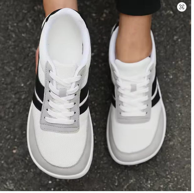 New Wide Toe Men Shoes Casual Versatile Soft Sole Wide Last Shoes Walking Sneakers Breathable Mesh Comfortable Barefoot Shoes