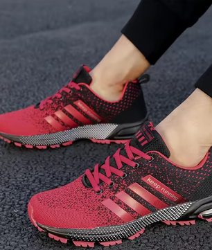 New men's and women's flying mesh surface spring summer breathable casual sports shoes flat vulcanized couple running big size48